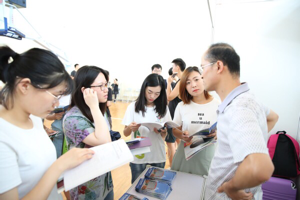 2019年全国研招咨询会(上海场)在我校举行